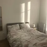 Central Nice 3 Bed Modern Flat Close To The Beach