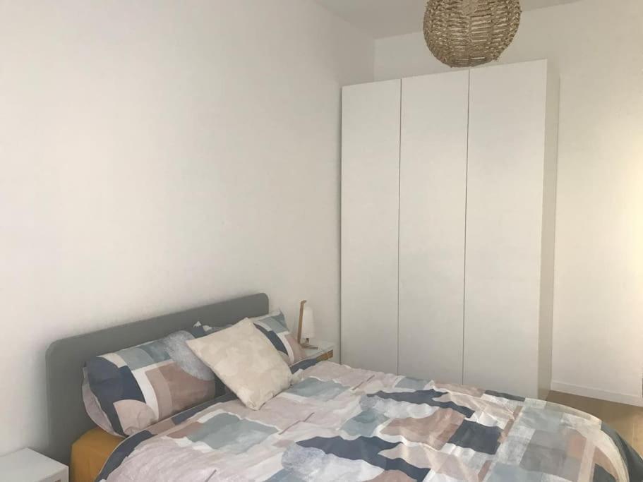 3 Bed Modern Flat Close To The * Nice