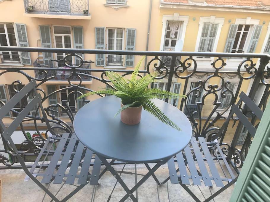 3 Bed Modern Flat Close To The Appartamento Nizza